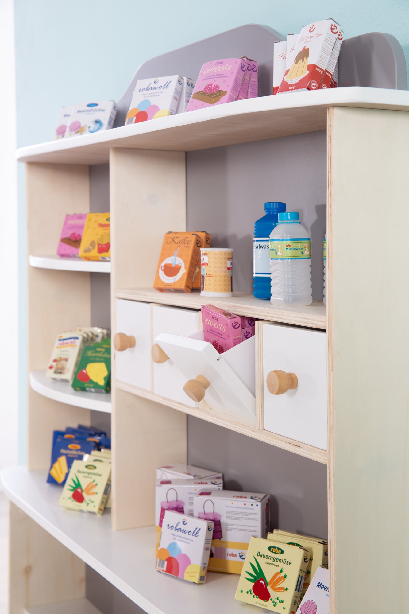 Roba 9892GAZU Verkaufsstand mit Zubehör natur lackiert – Rollenspiel - Produktbild 4