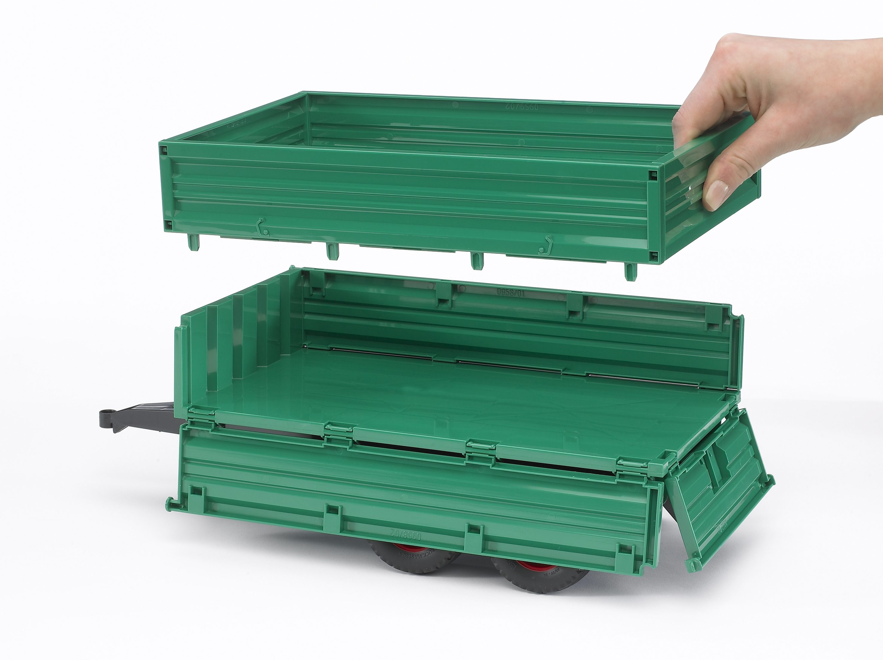 BRUDER 02010 - Tandemachs-Transportanhänger mit Aufsteckbordwand - Bild 4