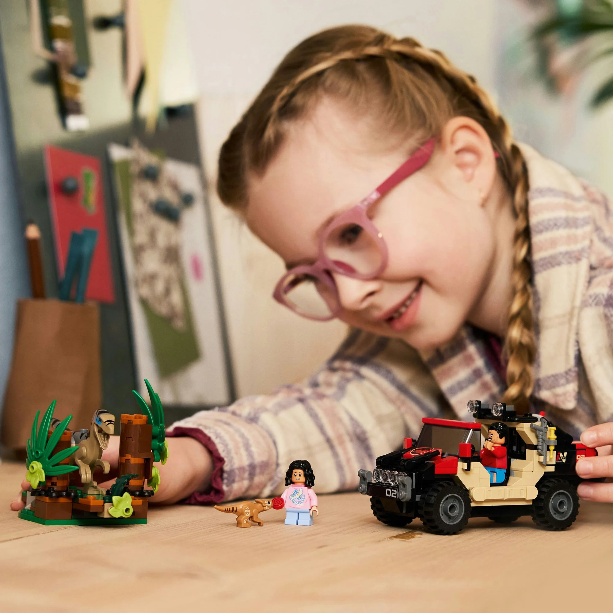 LEGO® Jurassic World™ Raptor: Verfolgungsjagd mit dem Geländewagen 76972 LEGO® Jurassic World™ Raptor: Verfolgungsjagd mit dem Geländewagen 76972