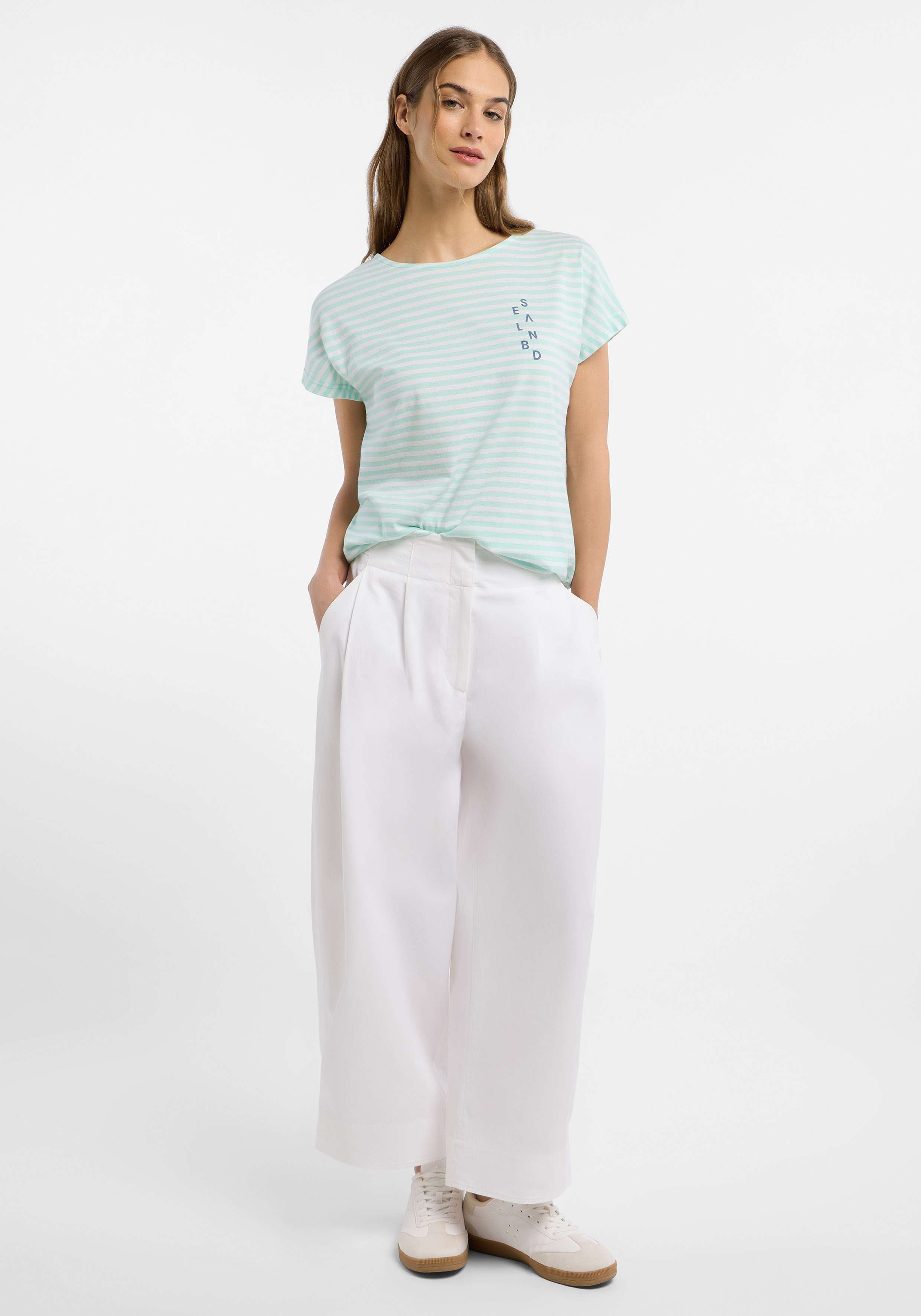 Elbsand Selma T-Shirt in Mintgrün Bild 3 Elbsand Selma T-Shirt in Mintgrün, Produktfoto 3.