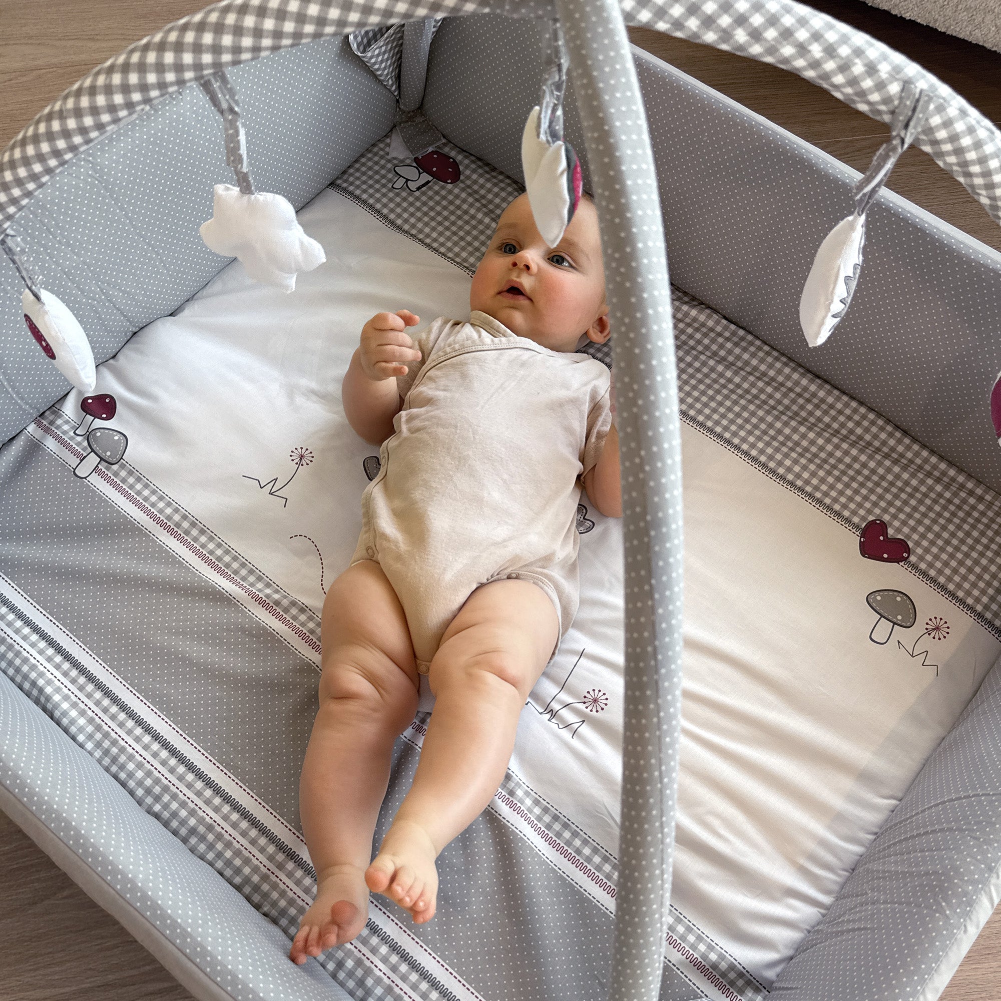 Roba 75001S148 Baby Nest mit Spielbogen Adam & Eule grau – Babynester - Bild 5 Roba 75001S148 Baby Nest mit Spielbogen Adam & Eule grau – Babynester - Produktbild 5