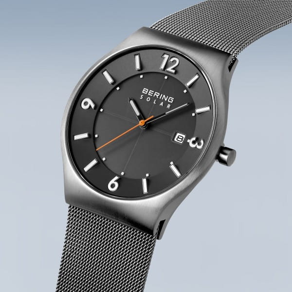 Bering 14440-077 Herrenuhr, Milanaise/Solar, Grau Bering 14440-077 Herrenuhr, Milanaise/Solar, Grau