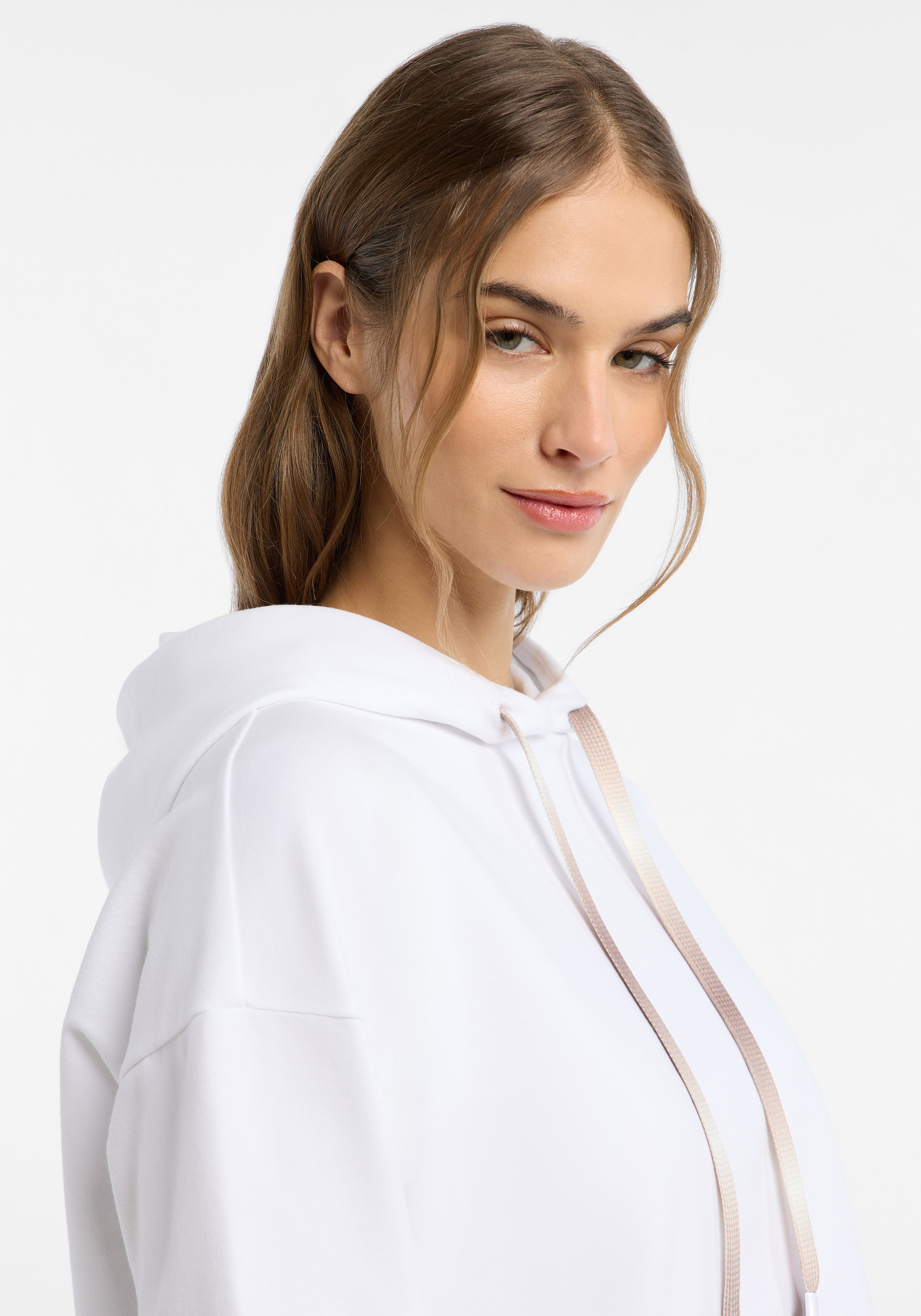 ELBSAND HOODIE, ELA, WEIß von Elbsand bei Conquest. Artikel ELB 70898/111016.