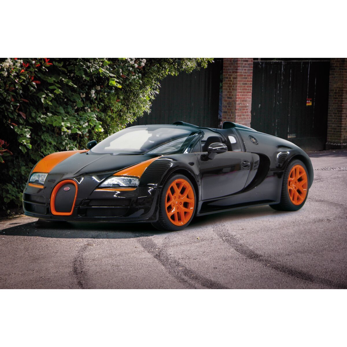 JAMARA Bugatti Grand Sport Vitesse 1:24 schwarz 2,4GHz ab 6 Jahren