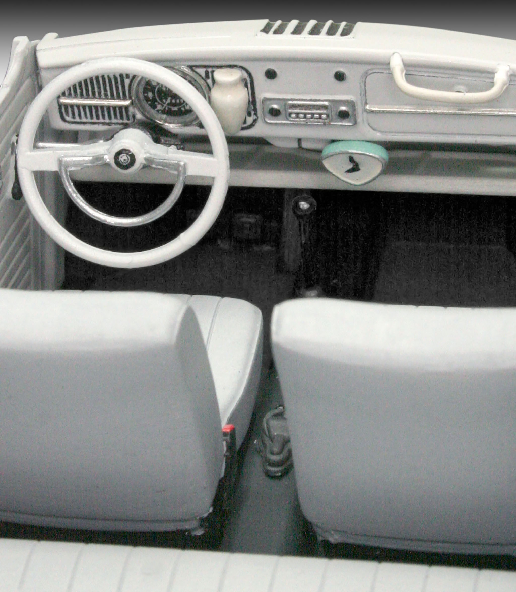 Revell 07083 VW Beetle Limousine 1968 Modellbausatz Kissen, Dekoration für Zuhause, Maschine, Rad, Auto