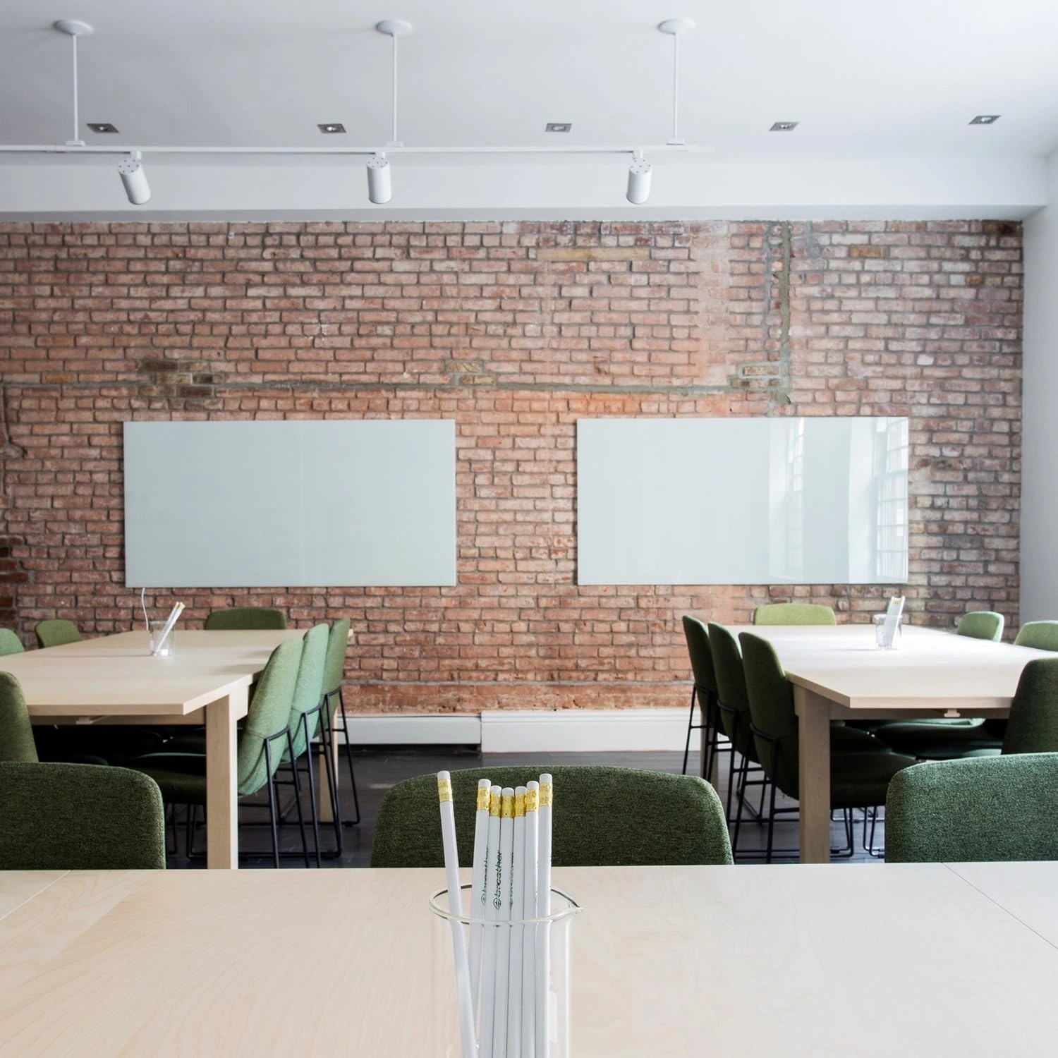 VIESTA® H700GW Infrarotheizung Glas Wandheizung 700 W – Infrarot Heizpaneel aus Sicherheitsglas, Weiß