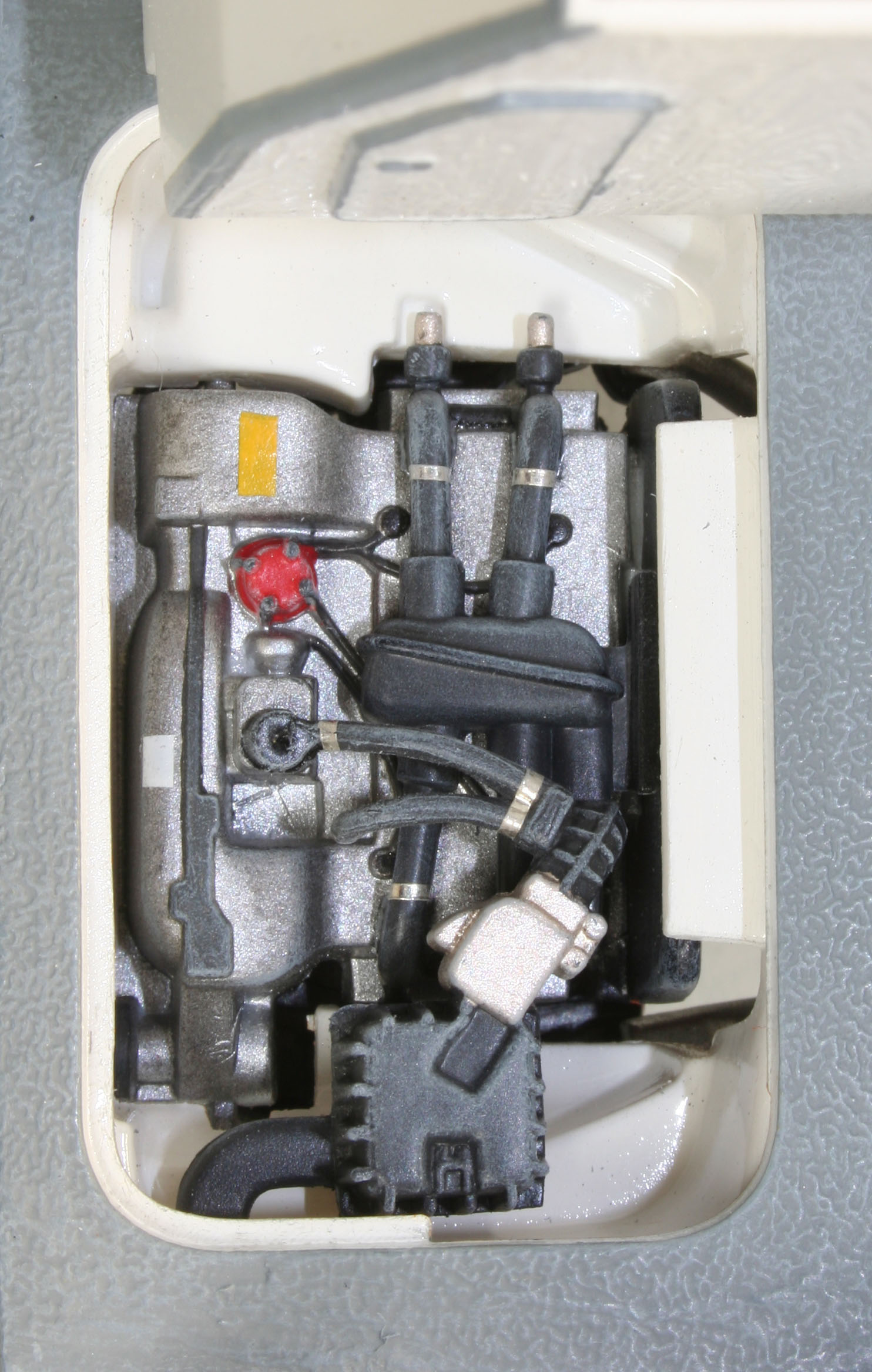 Revell 07344 Volkswagen T3 "Camper" Modellbausatz Adapter, Elektronik