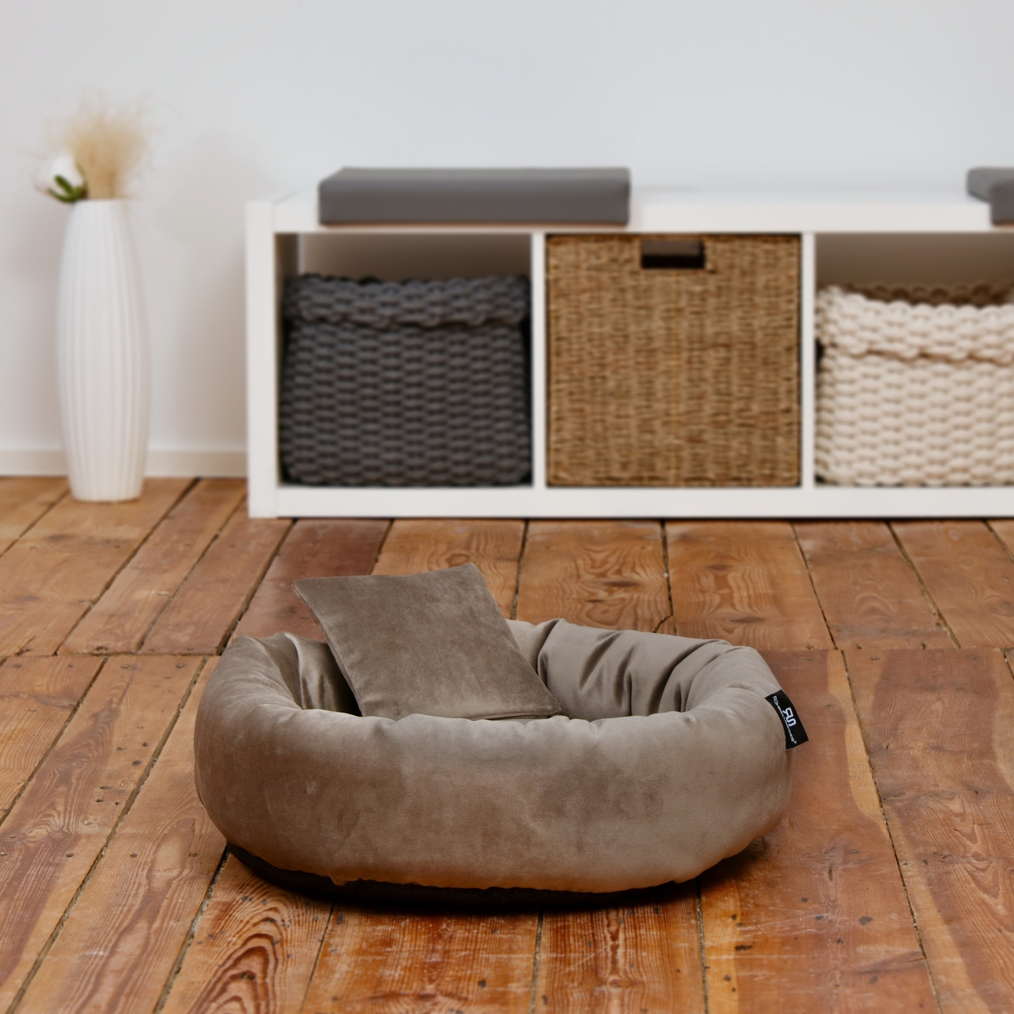 Rohrschneider – RS 22236 – Kuschelinsel Velvet taupe Gr. S – Taupe – Haustiermöbel