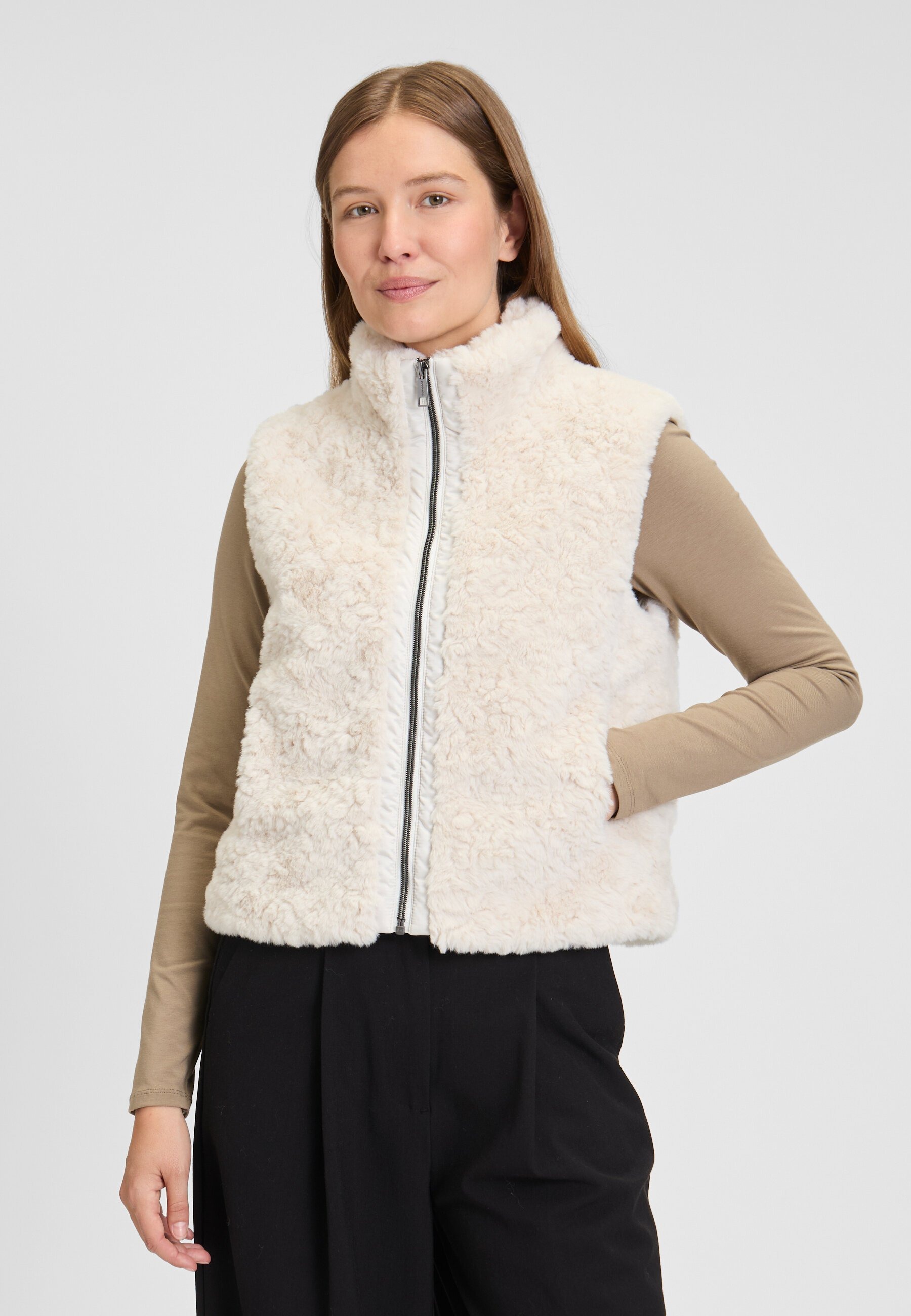 Covered Cleo 2 Damen Ärmellose Weste - Beige Covered Cleo 2 Damen Ärmellose Weste - Beige