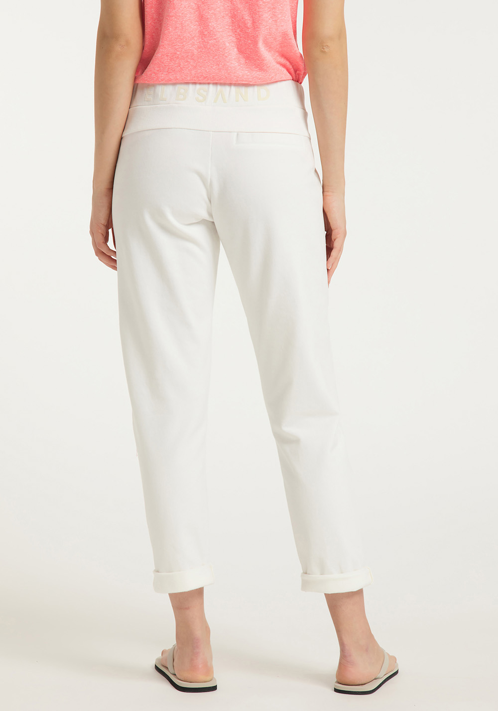 Elbsand Brinja Sweathose in cloud white, weisse Damen Sweathose. Bild 3.