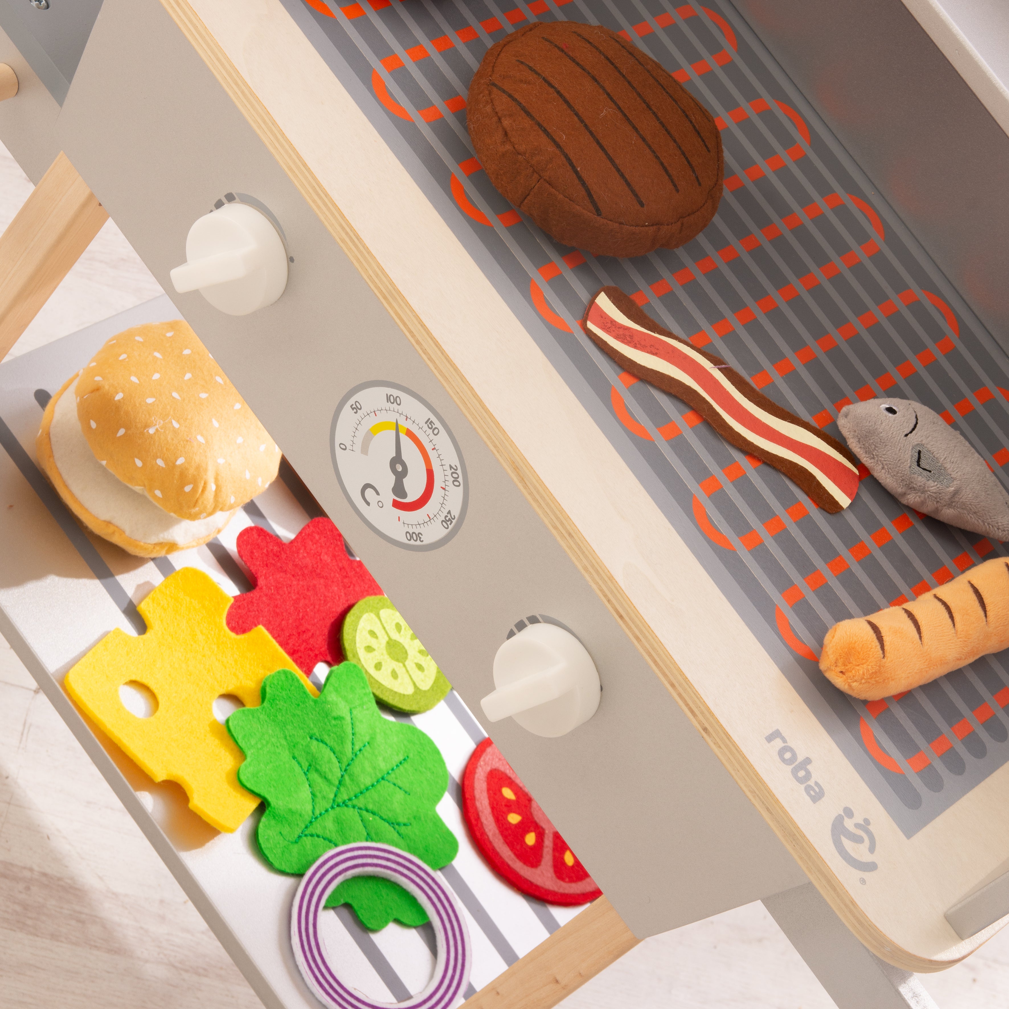 Roba 480212ZU BBQ Grill mit Zubehör grau-braun – Rollenspiel - Produktbild 11