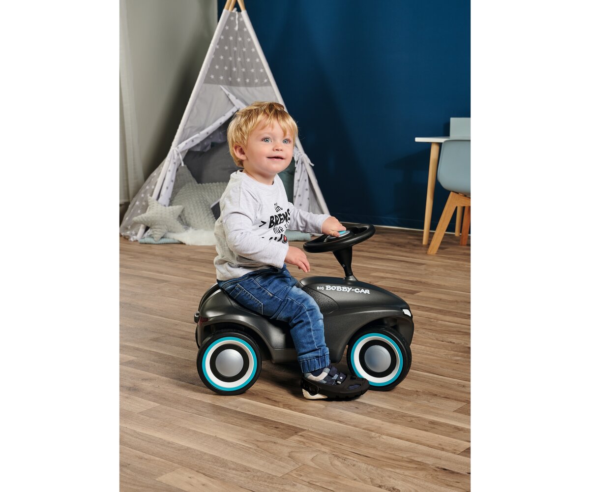 BIG Bobby Car Neo Anthrazit (800056243) Person, Sitzend, Junge, Kind, Männlich