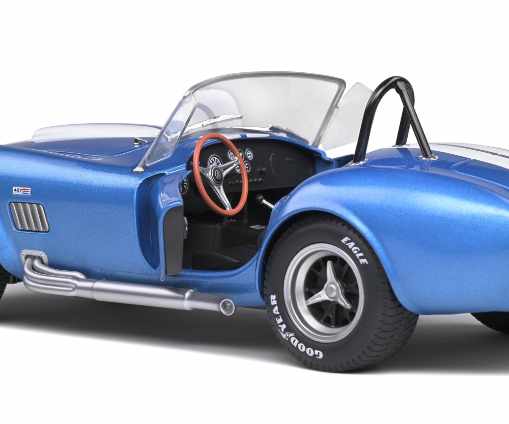 Solido 1:18 AC Cobra 427 MKII (1965) Solido 1:18 AC Cobra 427 MKII (1965)