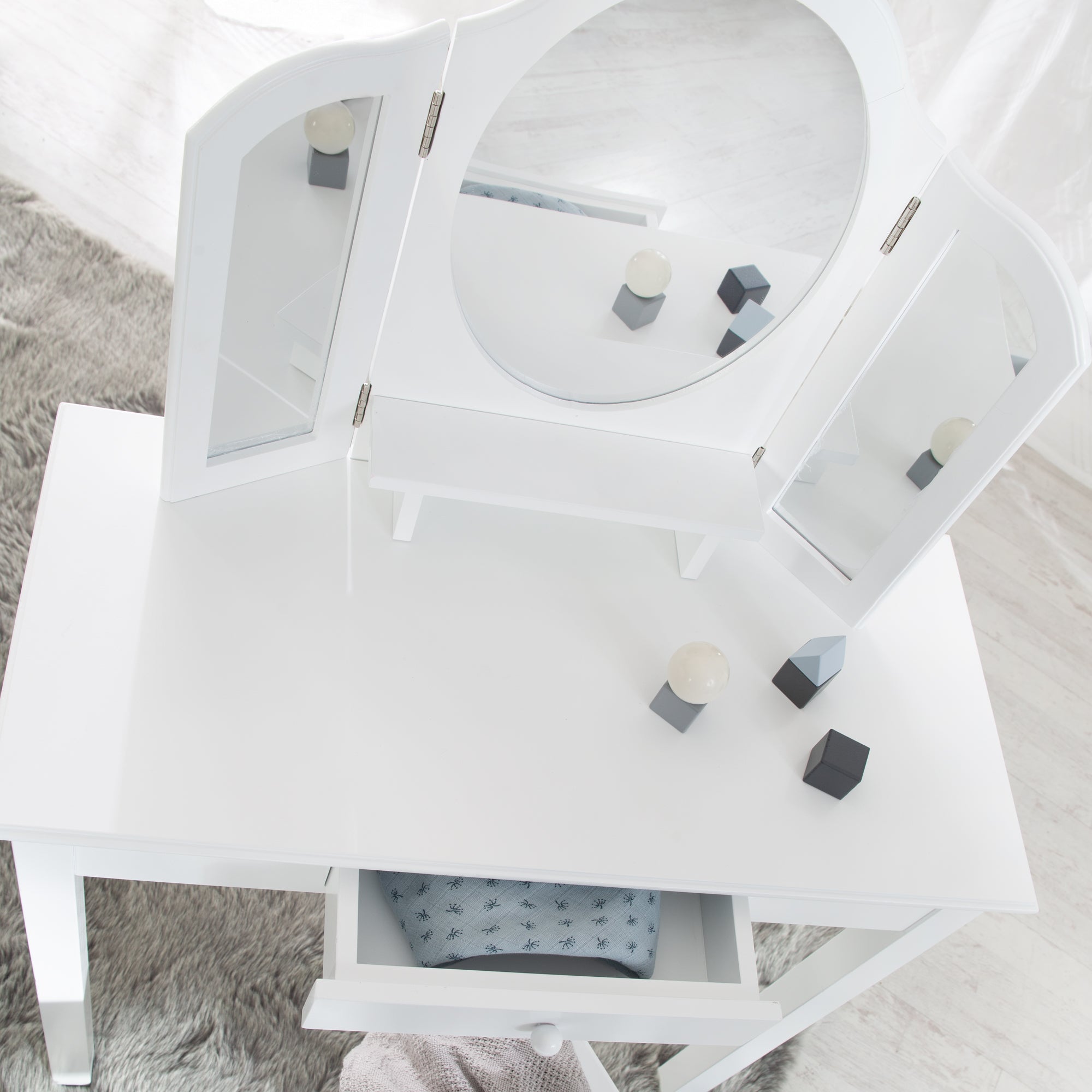 Roba 450180WE Schminkset mit Hocker weiß – Spielmöbel - Bild 4 Roba 450180WE Schminkset mit Hocker weiß – Spielmöbel - Produktbild 4