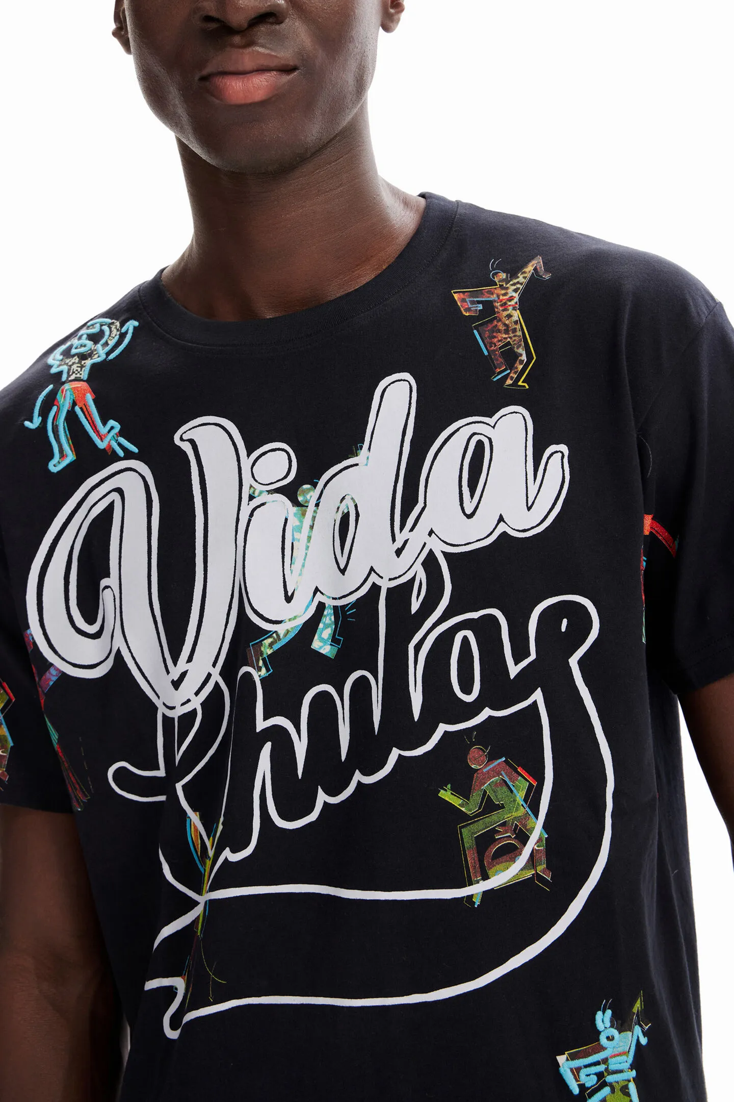 Desigual Herren T-Shirt - Schwarz, Bunt bedruckt 22WMTK202017 GR. M Desigual Herren T-Shirt - Schwarz, Bunt bedruckt 22WMTK202017 GR. M