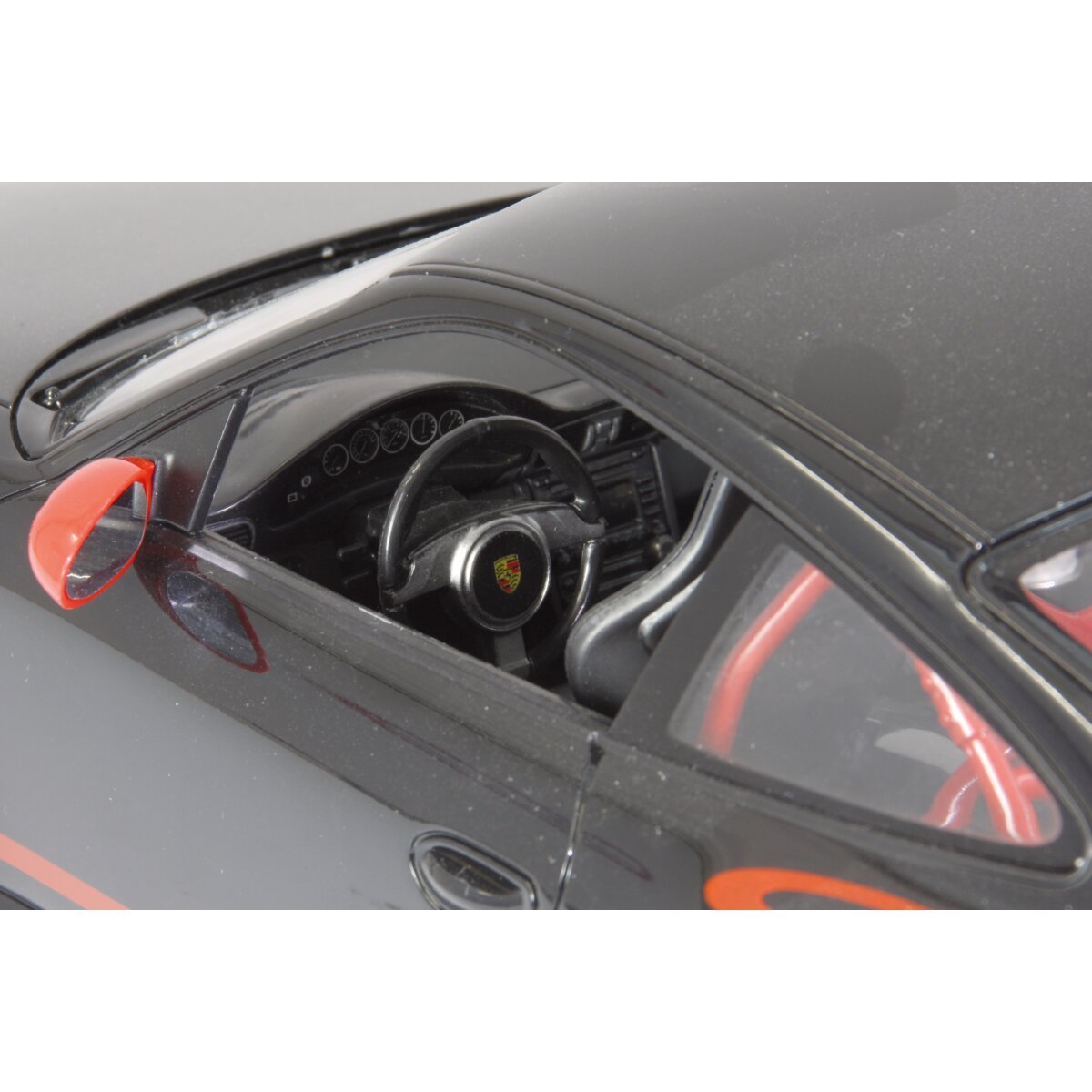 JAMARA Porsche GT3 RS 1:14 schwarz 2,4GHz ab 6 Jahren JAMARA Porsche GT3 RS 1:14 schwarz 2,4GHz ab 6 Jahren
