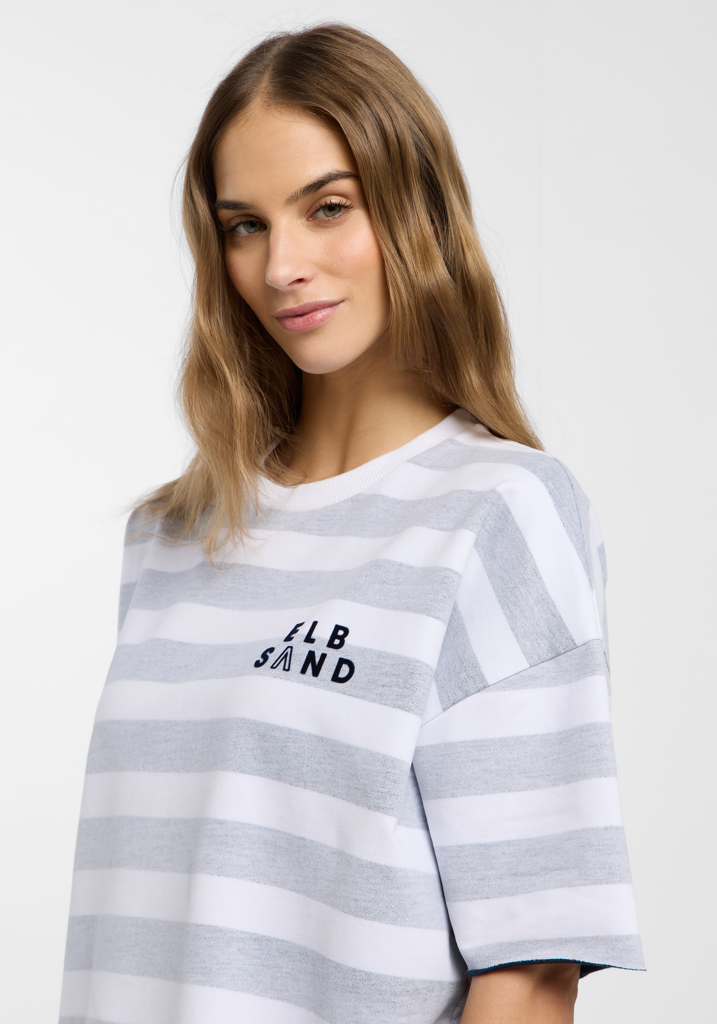 Elbsand Gry T-Sweat in Grau/Weiß