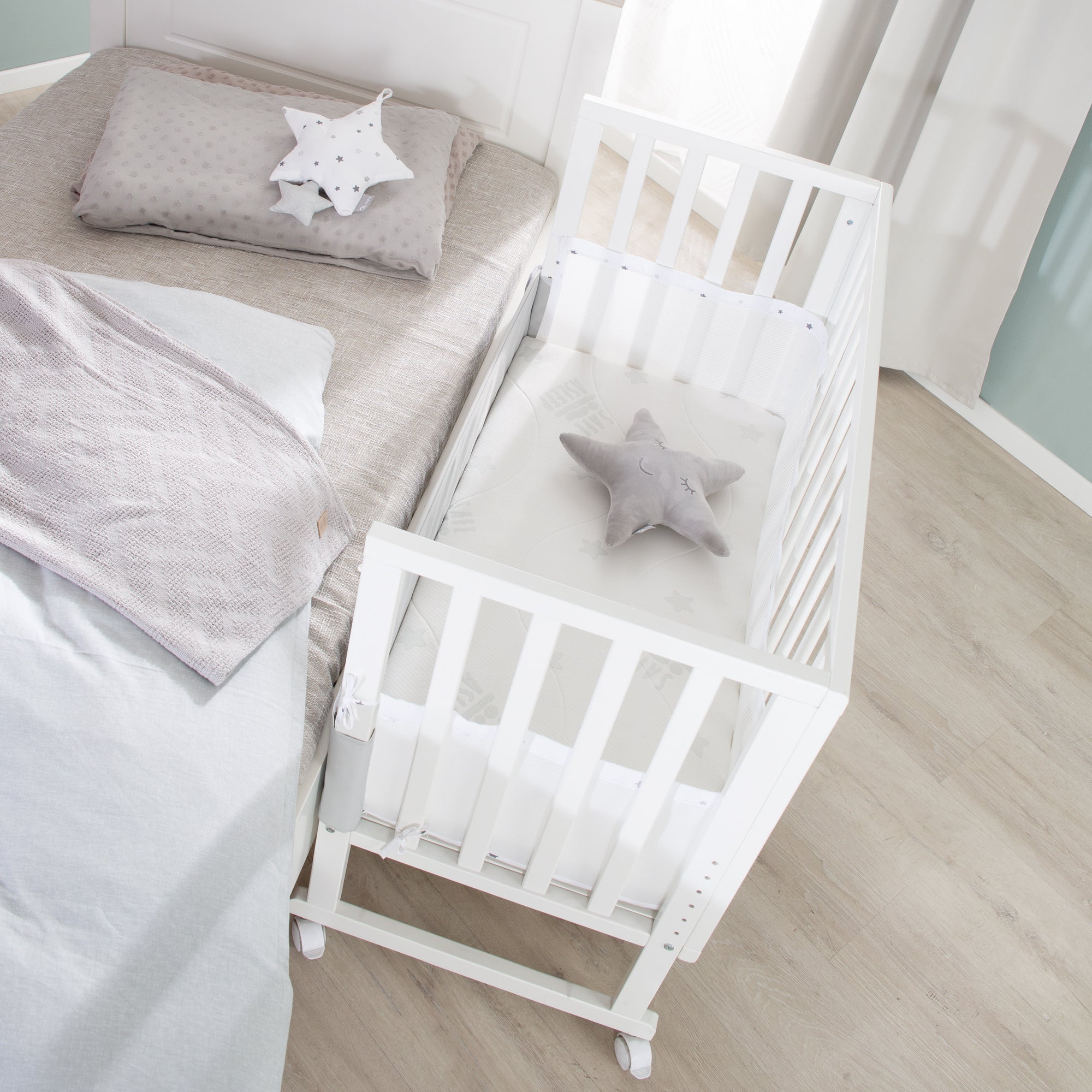 Roba 8961WE8M235 Stuben- Beistellbett 3in1, Barriere grau weiß – Stubenbetten - Bild 7 Roba 8961WE8M235 Stuben- Beistellbett 3in1, Barriere grau weiß – Stubenbetten - Produktbild 7