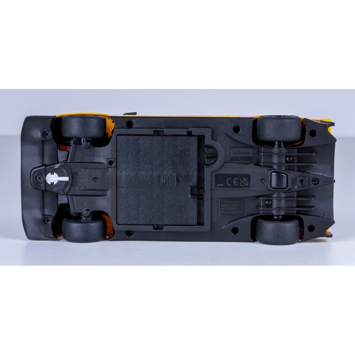 JAMARA Ferrari 499P-N83 1:24 gelb 2,4GHz ab 6 Jahren JAMARA Ferrari 499P-N83 1:24 gelb 2,4GHz ab 6 Jahren