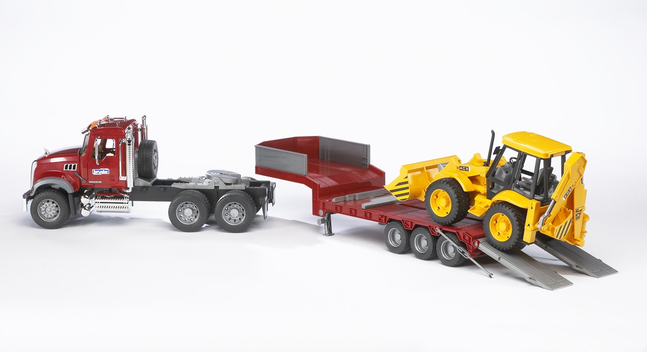 BRUDER 02813 - MACK Granite LKW mit Tieflader und JCB 4CX Baggerlader - Bild 3 BRUDER 02813 - MACK Granite LKW mit Tieflader und JCB 4CX Baggerlader - Bild 3