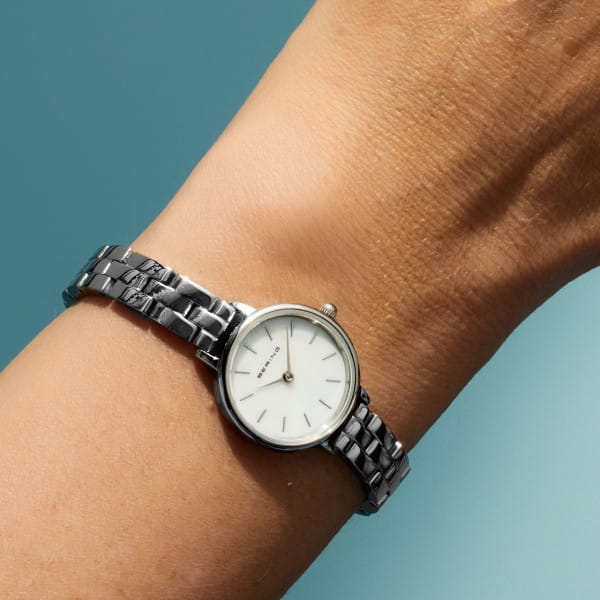Bering 11022-704 Damenuhr, Edelstahl, Silber