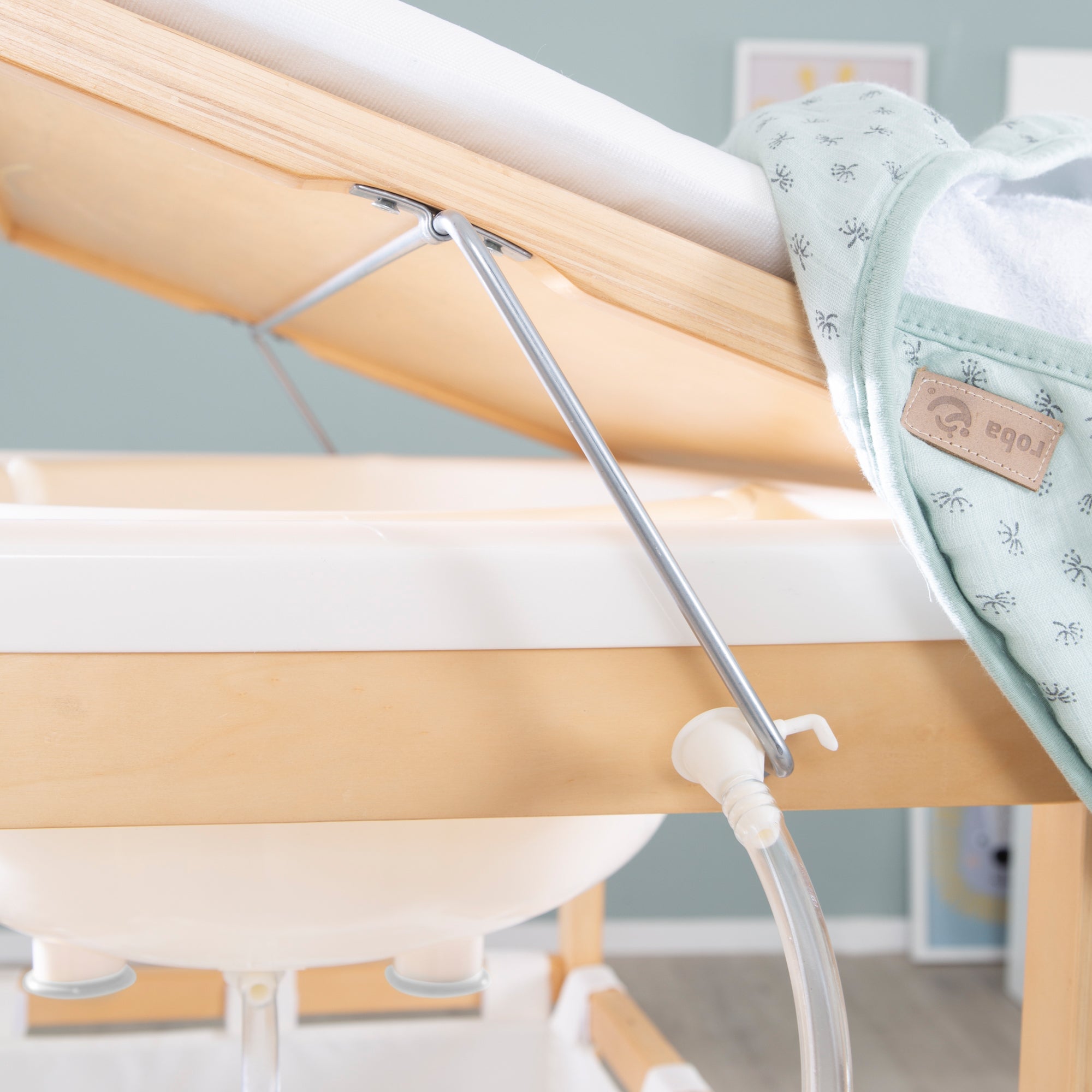 Roba 1251 Bade-Wickel-Kombination natur lackiert – Wickeln & Baden - Produktbild 8