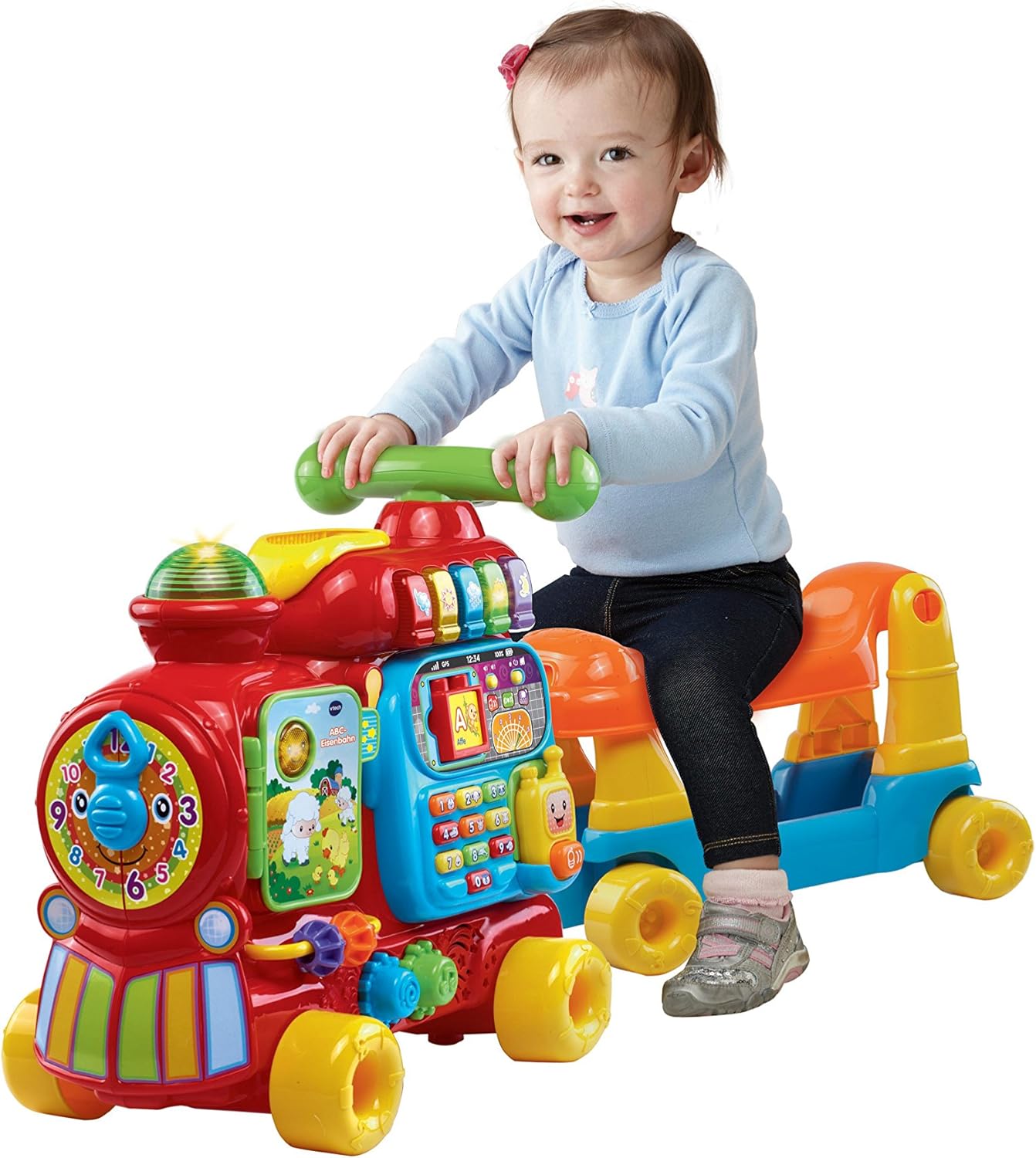 VTech Baby ABC-Eisenbahn Rutschfahrzeug & Lern-Zug, ab 1 Monat VTech Baby ABC-Eisenbahn 4-in-1: Rutschfahrzeug, Laufwagen, Ziehfahrzeug & Spielboard mit 13 Buchstabenklötzen, Uhr, Walkie-Talkie, Buchseiten mit Liedern und pädagogischem Inhalt, ab 1 Monat, Person, Gesicht, Kopf, Fotografie, Portrait