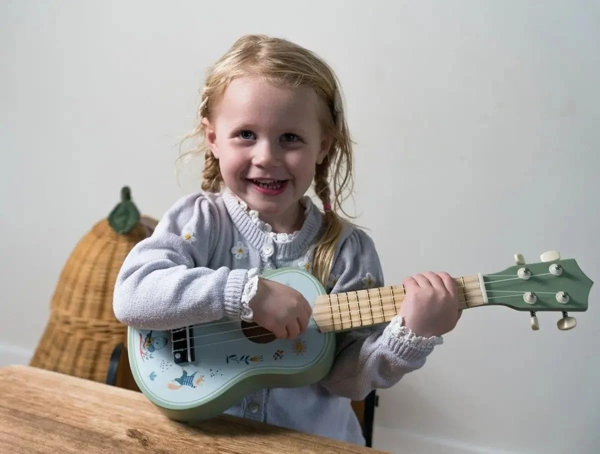 Dantoy 4778 Gitarre - Holzspielzeug in Geschenkbox für Kinder ab 3 Jahren Dantoy 4778 Gitarre - Holzspielzeug in Geschenkbox für Kinder ab 3 Jahren