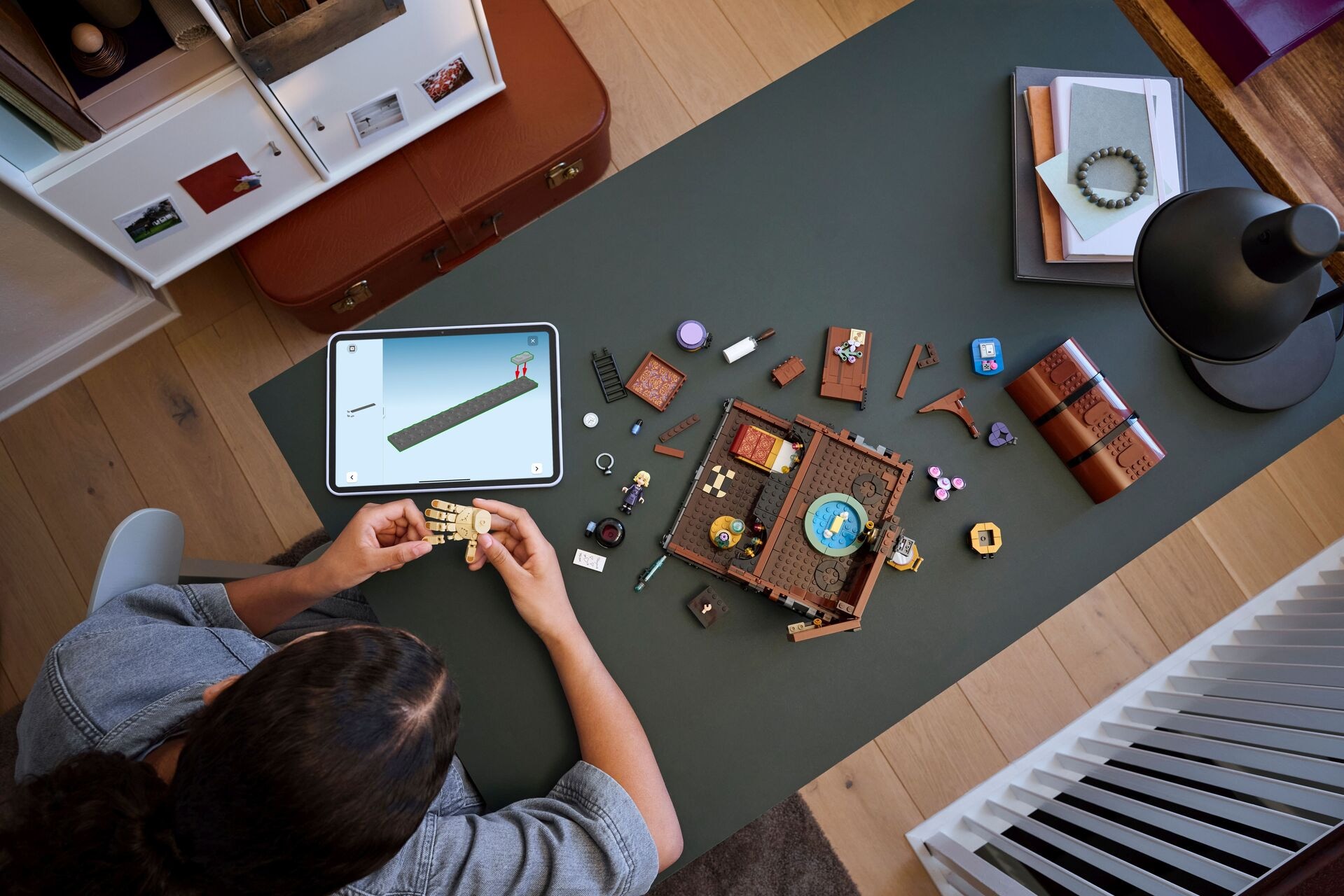 Produktfoto - LEGO - LEGO Wednesday 76785 Conf. 2 - Modell LEGO 76785 Produktbild fuer Online-Shop