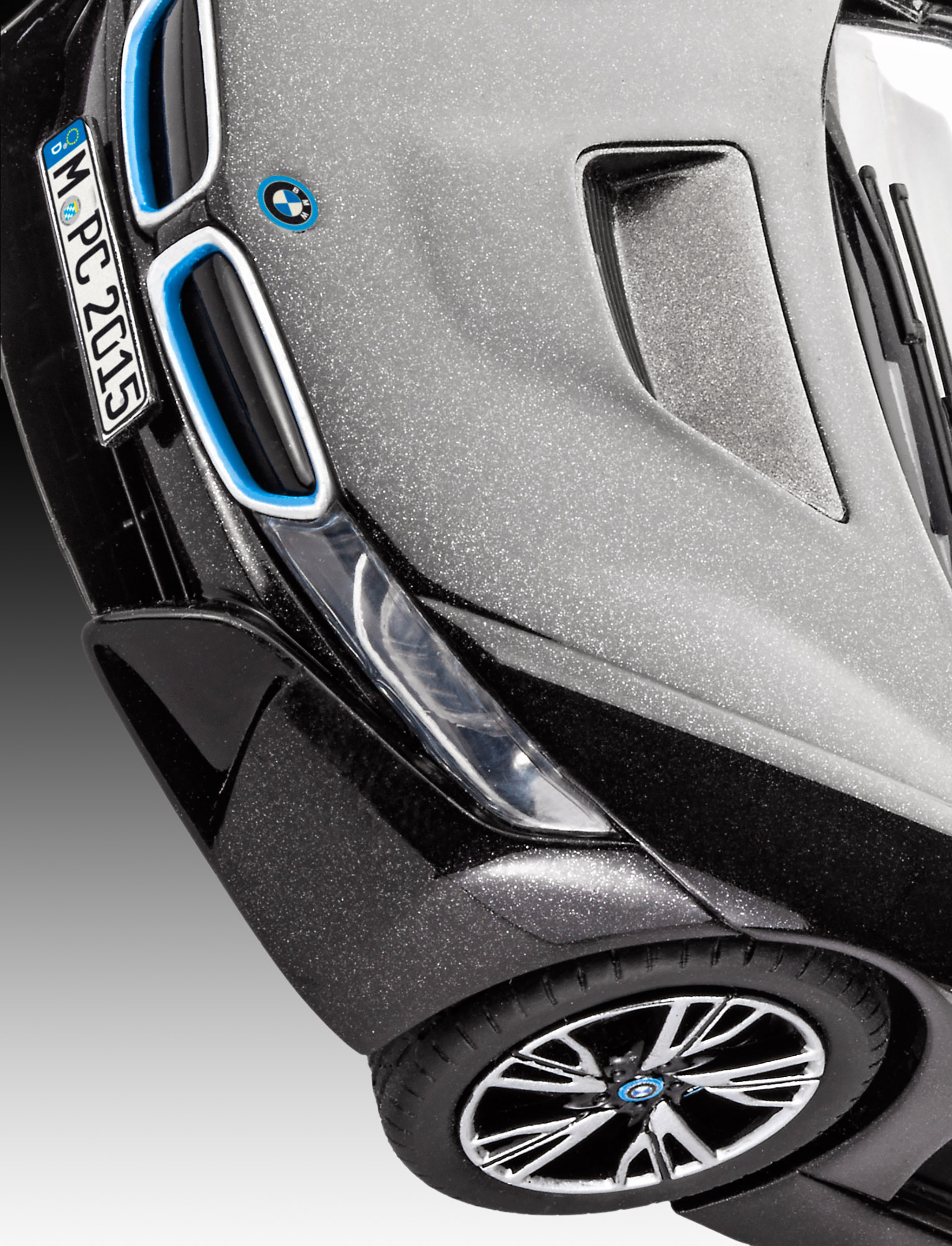 Revell 07008 BMW i8 - Plug-in-Hybrid-Sportwagen als Modellbausatz Sprach, Leichtmetallfelge, Auto, Reifen, Rad