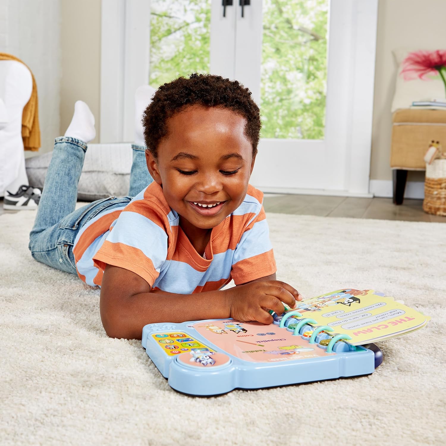 VTech Bluey Lernspielbuch, interaktives Buch ab 3 Jahren VTech Bluey Lernspielbuch aus Kunststoff im bunten Bluey-Design, mit Originalstimmen, 4 Spielmodi, Figuren- & Leuchttasten, Tragegriff, kindersicher & ab 3 J.,