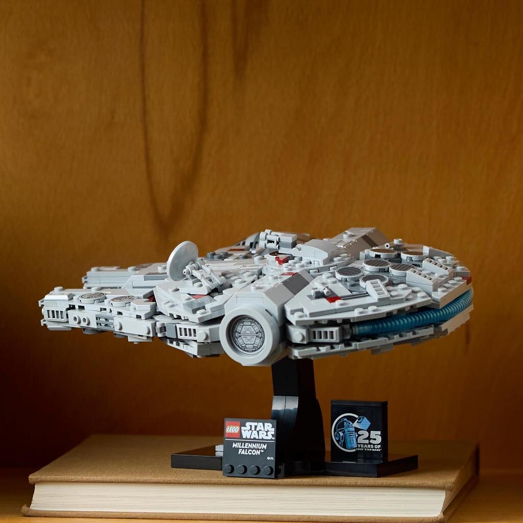 LEGO® Star Wars™ Millennium Falcon™ 75375 Spielzeug