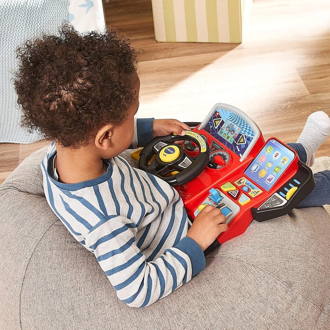 VTech Abenteuer Lernlenkrad interaktives Lenkradspielzeug ab 3 Jahren VTech Abenteuer Lernlenkrad in Rot/Schwarz mit 2,4 LCD-Display, Auto-Hupe, Telefon, Schalter, 3 Spielmodi Fahren, Rennen, Rollenspiel, 23 Melodien, Lerninhalte Zahlen, Alphabet, Farben, kindersicher ab 3 J., Junge, Kind, Männlich, Person, Band