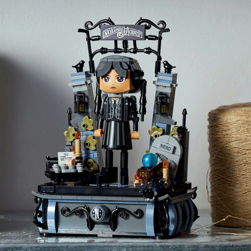 LEGO® Wednesday™ 76780 Addams Baufigur LEGO® Wednesday™ 76780 Addams Baufigur