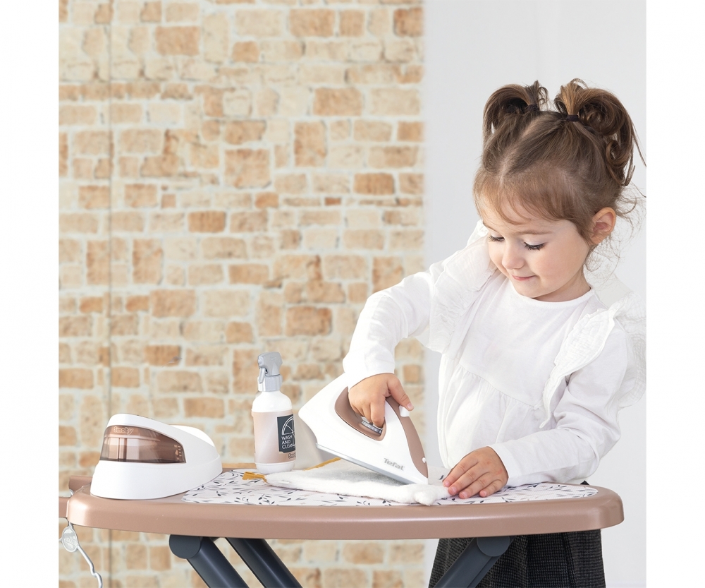 Smoby Smoby Tefal Bügelbrett mit Dampfstation