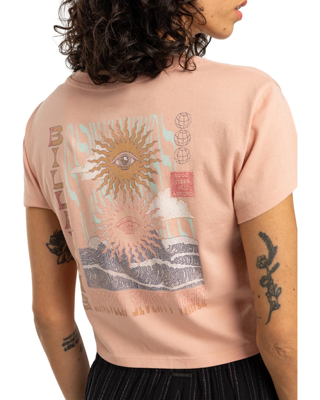 Billabong Vibes Around - T-Shirt mit kurzen Ärmeln für Frauen. Hellorange GR. L