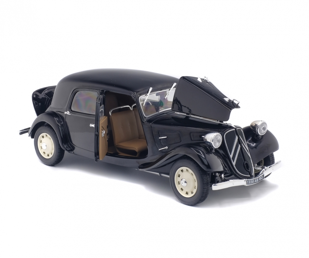 Solido 1:18 Citroen Traction (1937) Solido 1:18 Citroen Traction (1937)