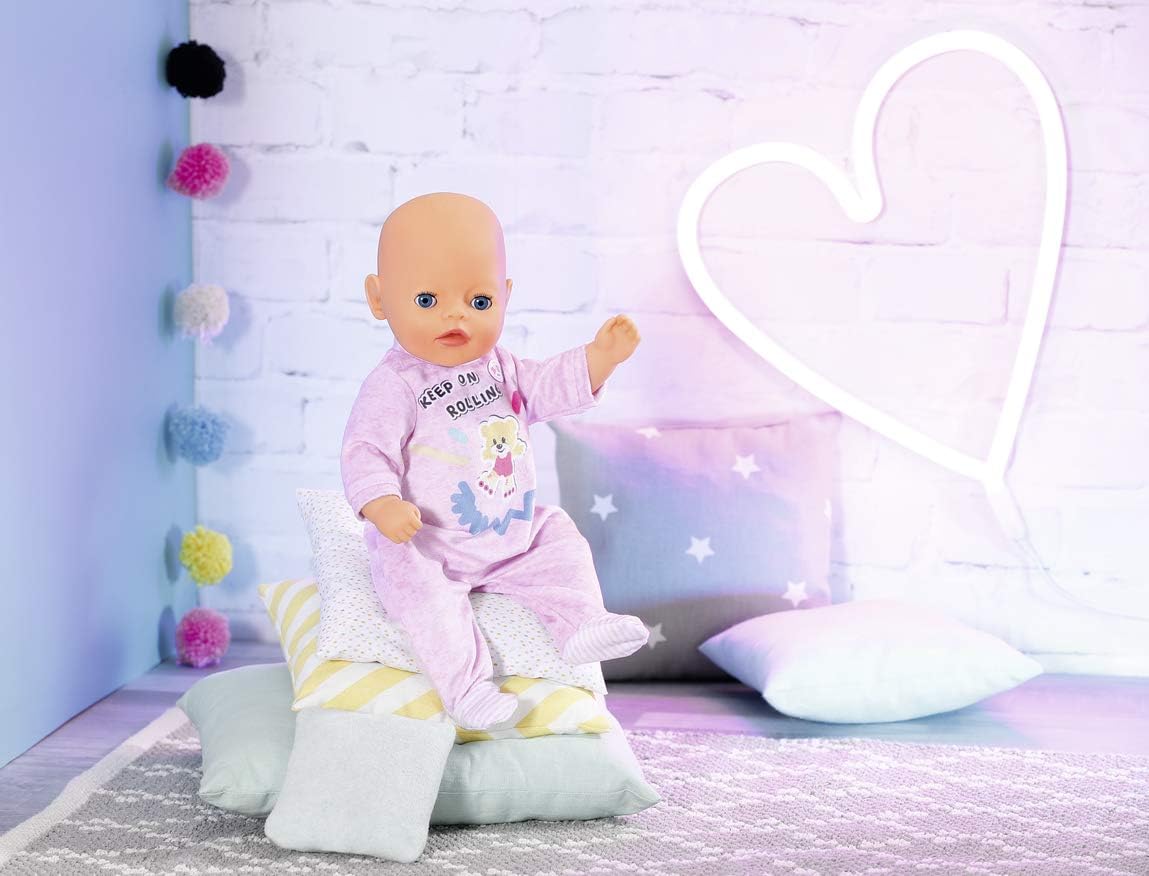 Person, Sitzend, Kleidung, Pyjama, Baby