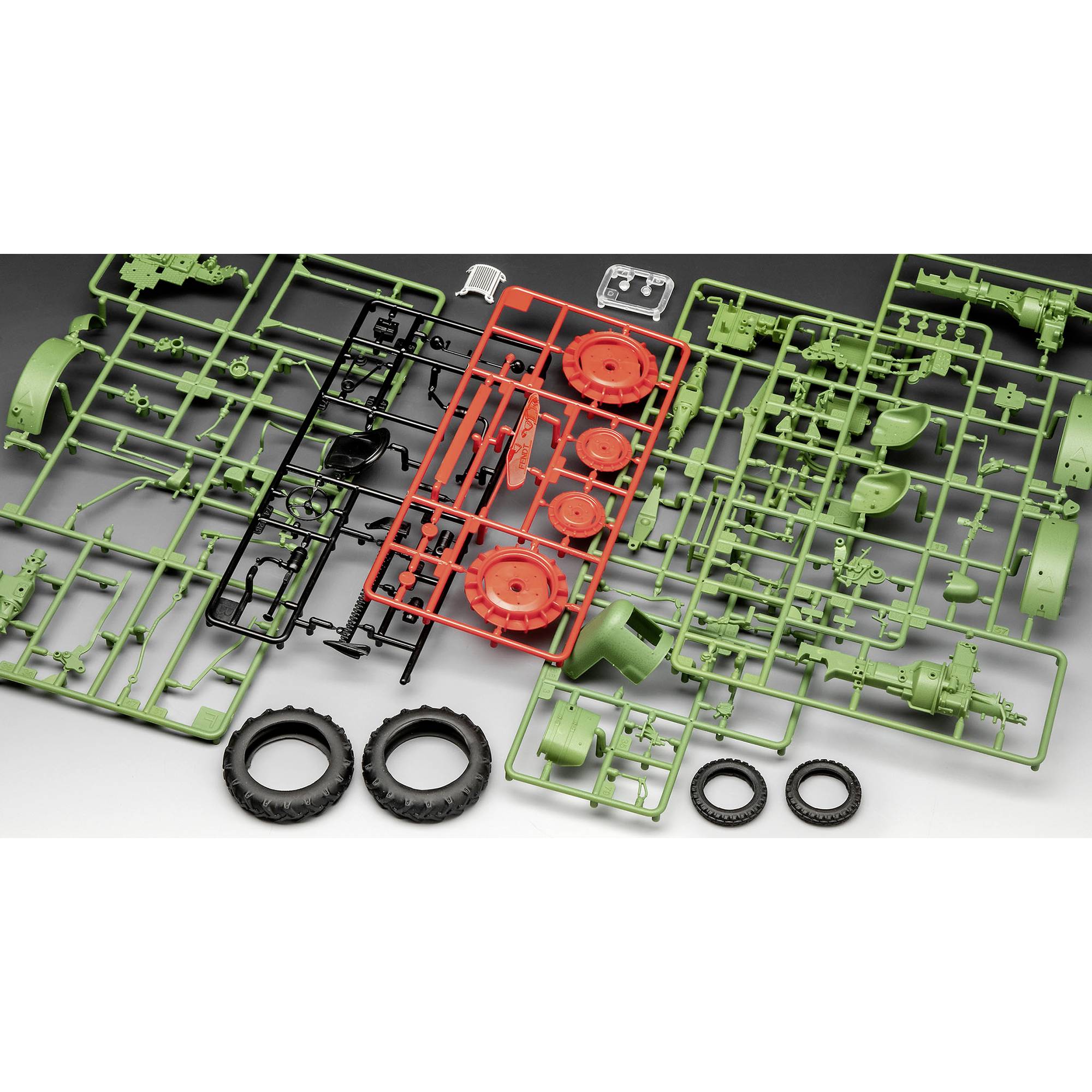 Revell 7822 Fendt F20 Dieselroß Traktor easy-click-system Revell Bausatz zum Zusammenstecken