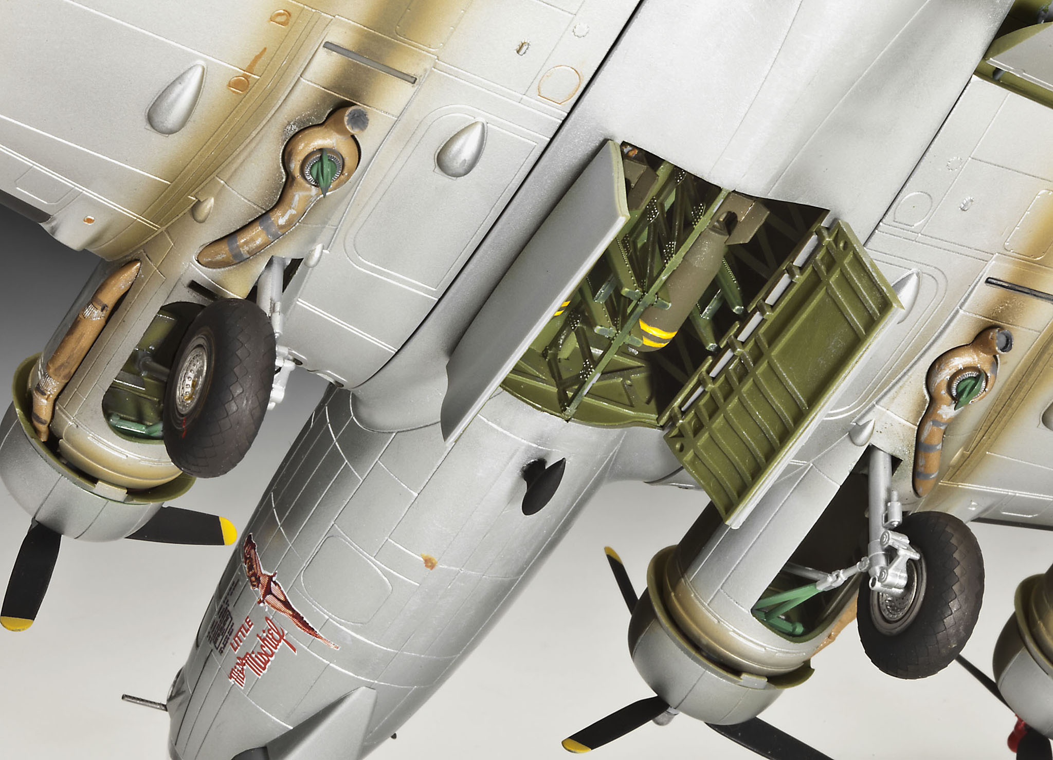 Revell 04283 B-17G "Flying Fortress" Modellbausatz Maschine, Rad, Flugzeug, Transport, Fahrzeug