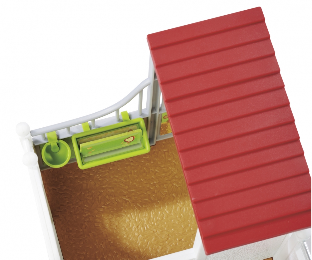 Simba Pferdebox und Waschplatz mit Pferd Simba Pferdebox und Waschplatz mit Pferd