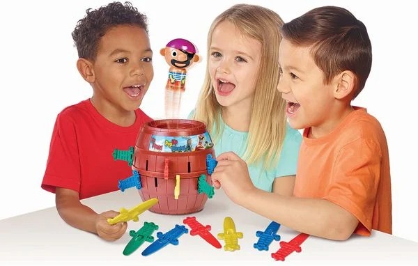 TOMY T7028 Pop Up Pirate!