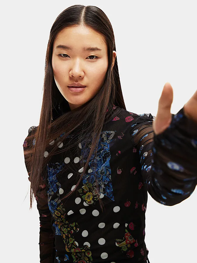 Desigual Damen Langarmshirt - Schwarzes Mesh-Shirt mit buntem Patch-Design 22WWTK472000 GR. XS