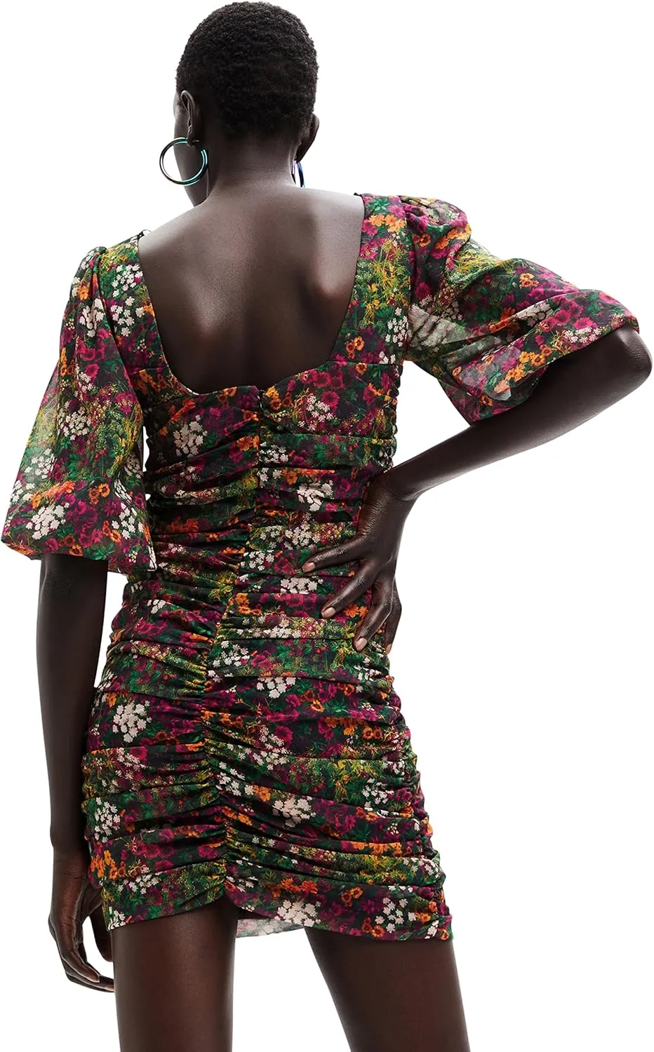 Desigual Damen Kleid - Mehrfarbiges Kleid mit Blumendruck 22WWVW479019 GR. M Desigual Damen Kleid - Mehrfarbiges Kleid mit Blumendruck 22WWVW479019 GR. M
