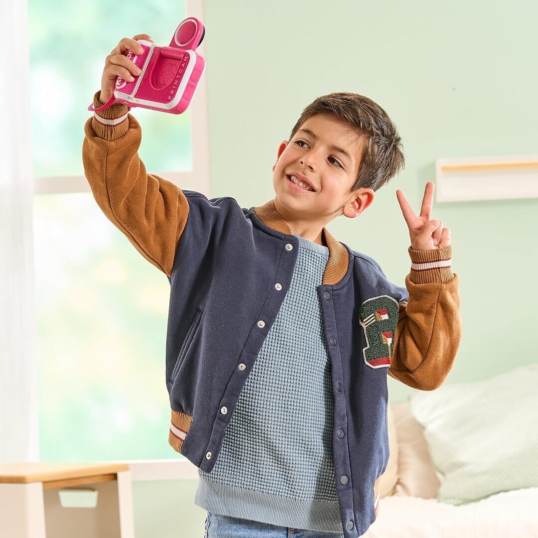 VTech KidiZoom Print Cam Kinder-Kamera mit Direkt-Druck ab 4 Jahren VTech KidiZoom Print Cam in Pink, robuste Kunststoff-Kamera mit 2 MP, 4× Zoom, Thermodrucker, 110 Druckvorlagen, 40 Effekte, LCD, microSD-Slot, Akku, ab 4 J.,