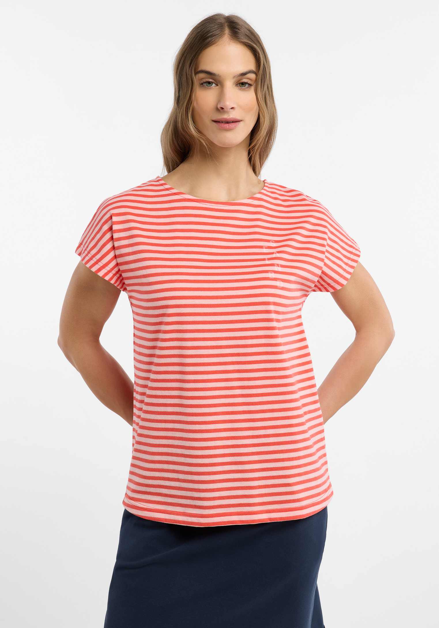 Elbsand Selma T-Shirt in Rot Bild 4 Elbsand Selma T-Shirt in Rot, Produktfoto 4.