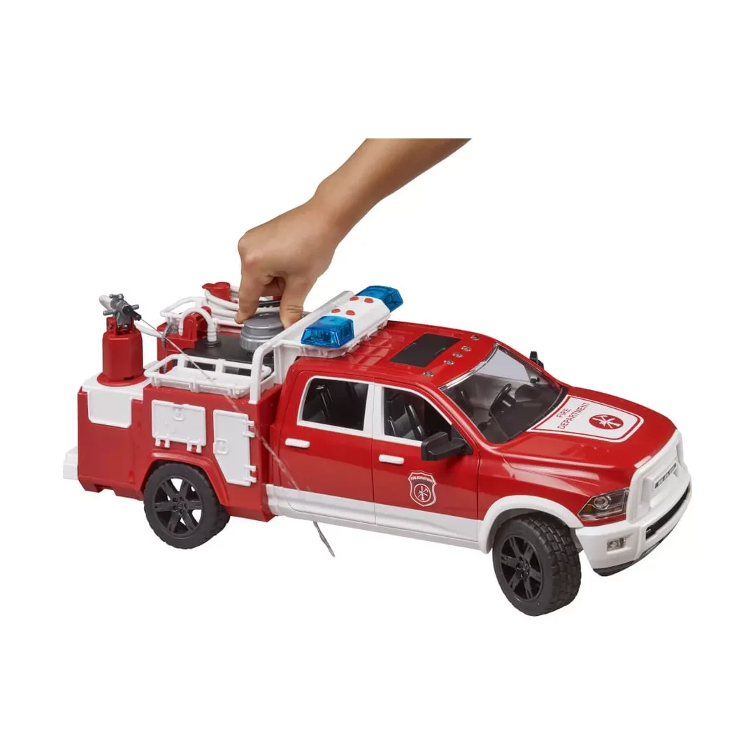 BRUDER 02544 - RAM 2500 Feuerwehreinsatzwagen mit L mit S Modul BRUDER 02544 - RAM 2500 Feuerwehreinsatzwagen mit L mit S Modul