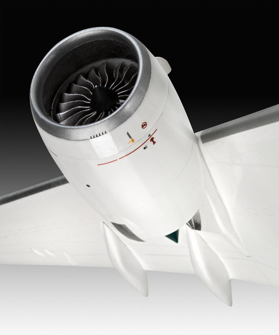 Revell 03881 Airbus A350-900 Lufthansa New Livery Modellbausatz Maschine, Motor