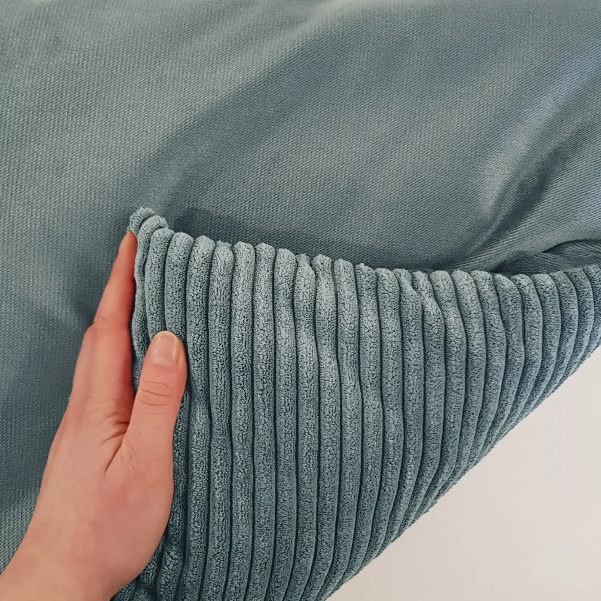 Rohrschneider RS 22341 Tierbett Cordstoff breit – Tierbett mit Wendekissen GR.1 Rohrschneider RS 22341 Tierbett Cordstoff breit – Tierbett mit Wendekissen GR.1