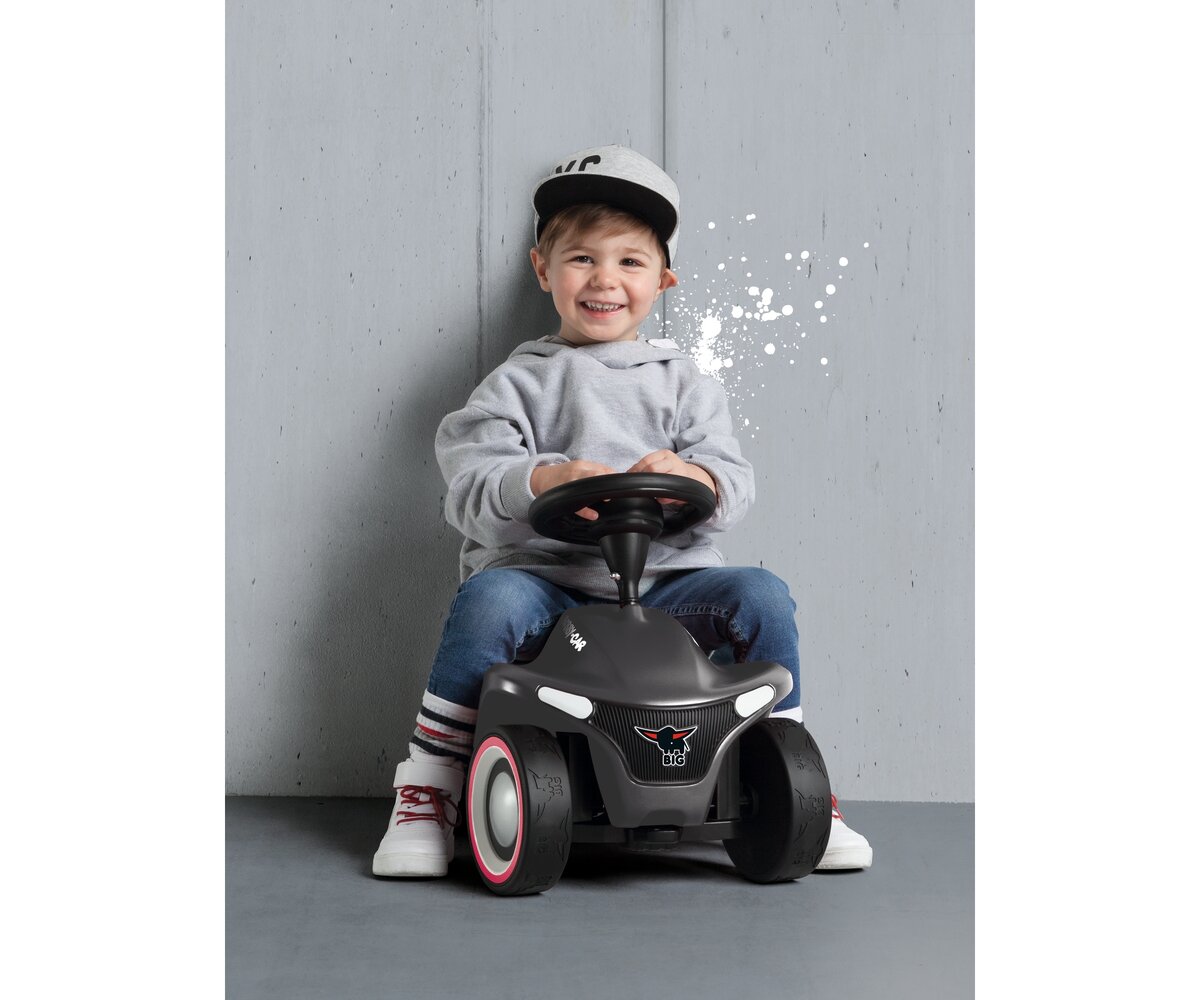 BIG Bobby Car Neo Anthrazit (800056243) Gras, Person, Sitzend, Junge, Kind